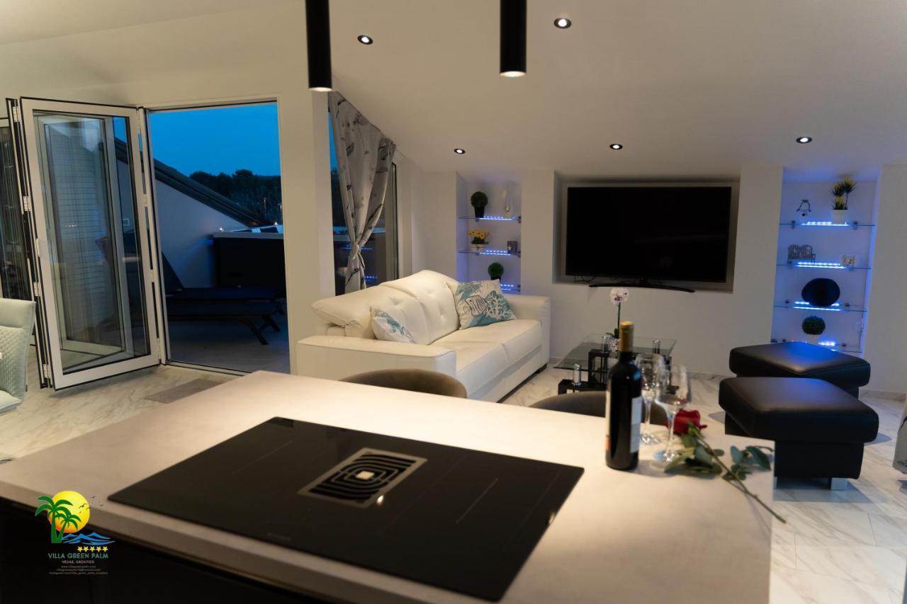 Villa Green Palm Врсар Экстерьер фото